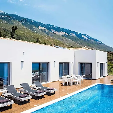 Akti * Lourdata (Kefalonia)