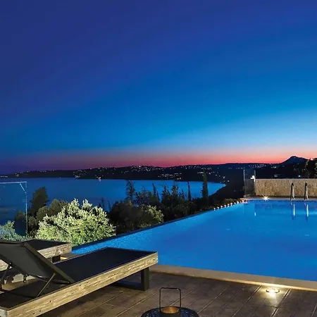 Villa Akti *